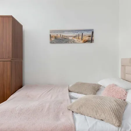 Piekny Sloneczny Blisko Plazy Dla 4 Osob By Renters Апартаменты